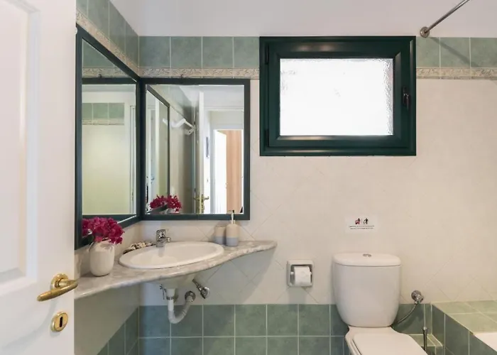 Mahatma Gandhi By Interhome *